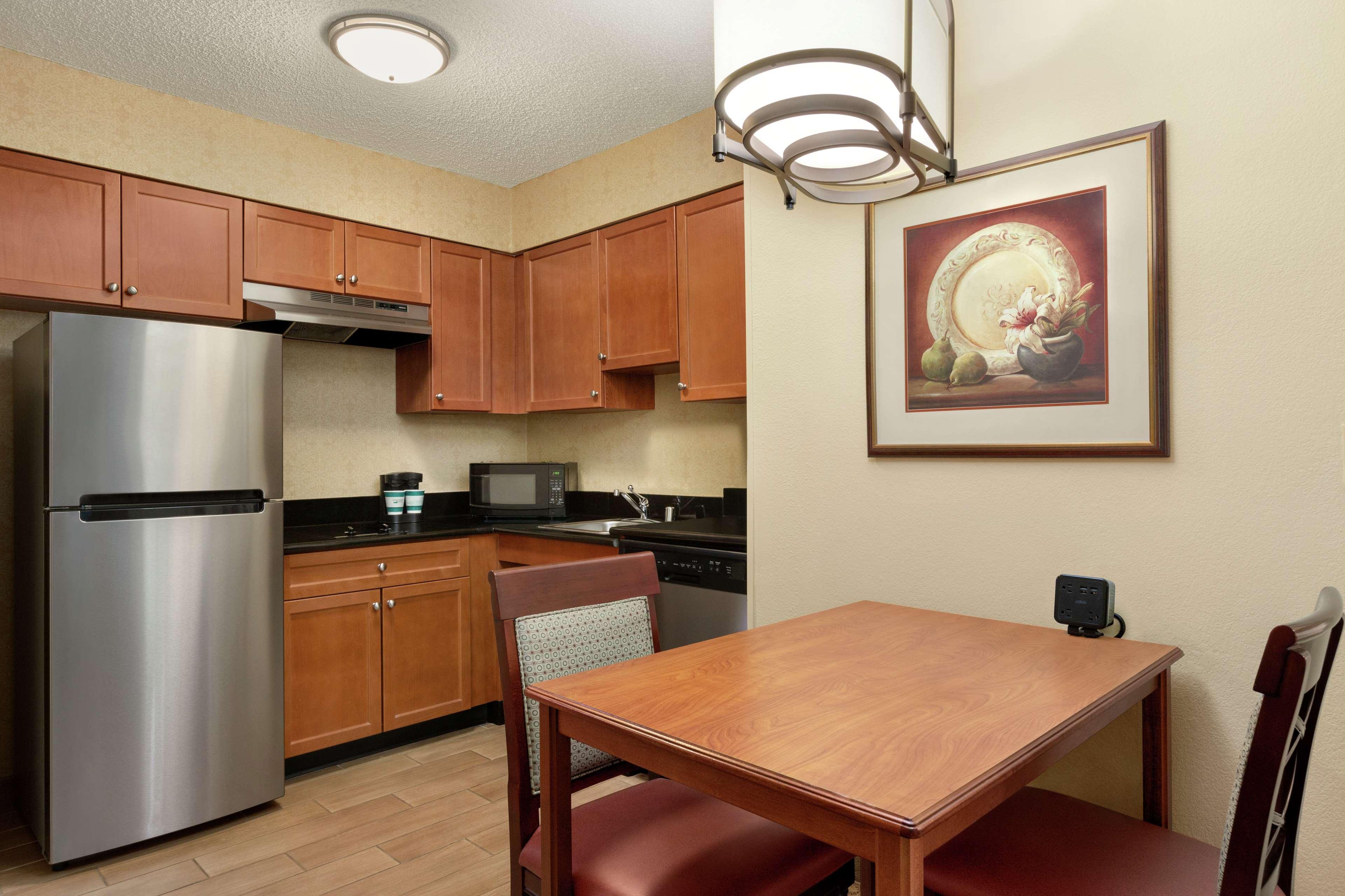 Homewood Suites By Hilton Dallas-Park Central Area Bagian luar foto