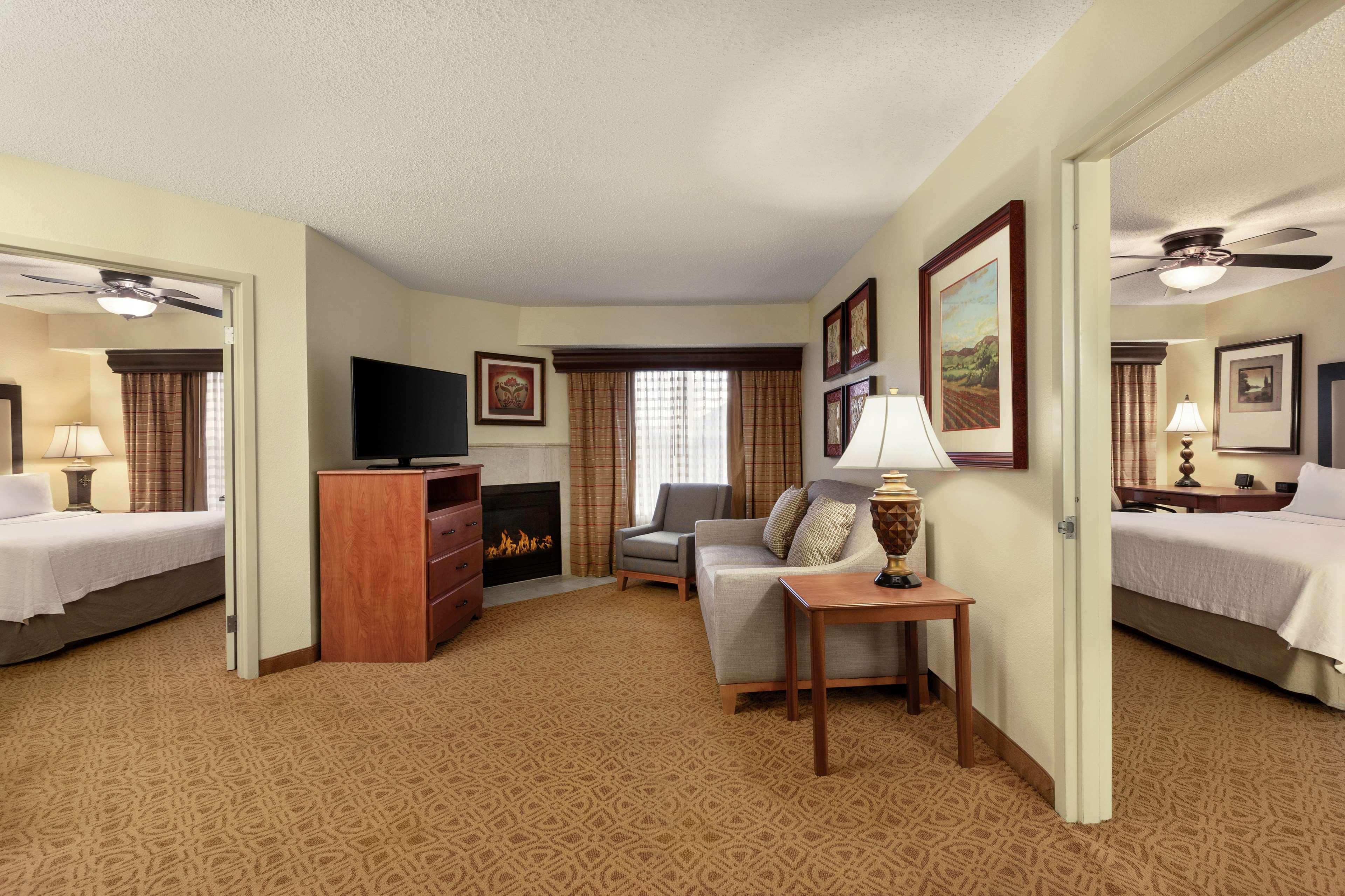 Homewood Suites By Hilton Dallas-Park Central Area Bagian luar foto