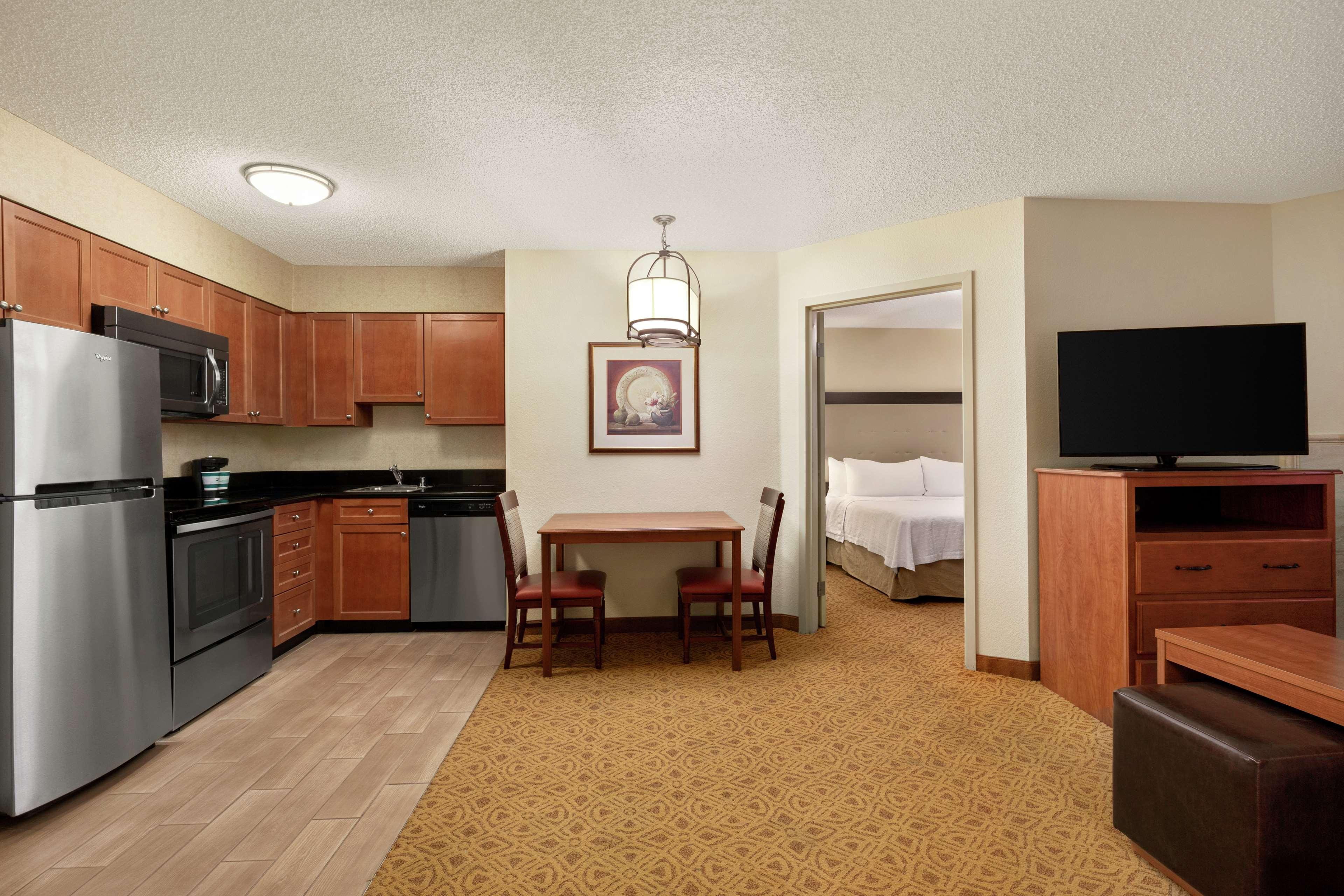 Homewood Suites By Hilton Dallas-Park Central Area Bagian luar foto