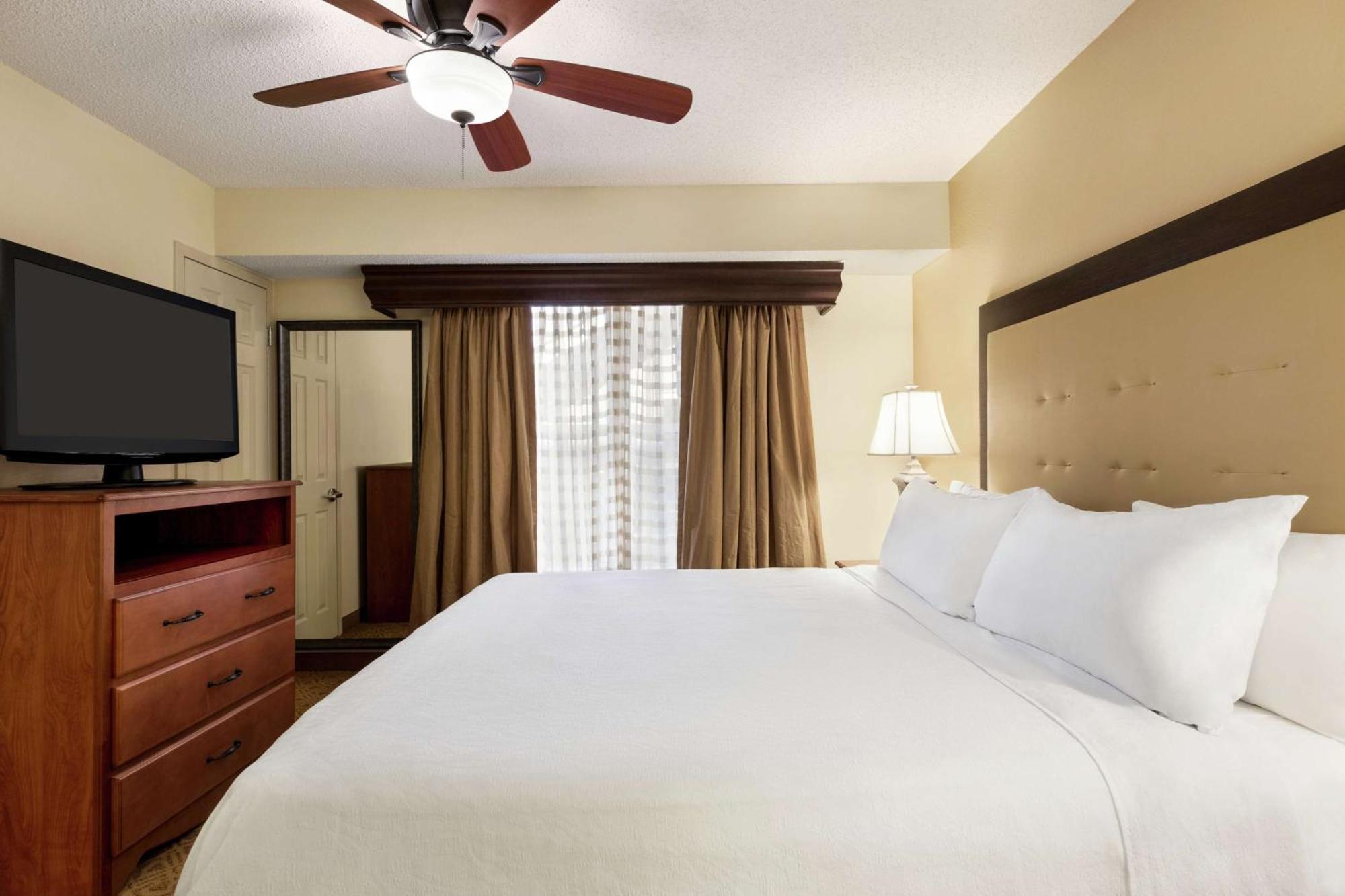 Homewood Suites By Hilton Dallas-Park Central Area Bagian luar foto