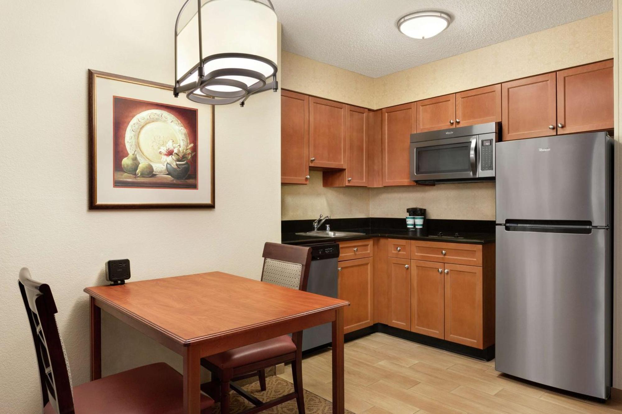 Homewood Suites By Hilton Dallas-Park Central Area Bagian luar foto