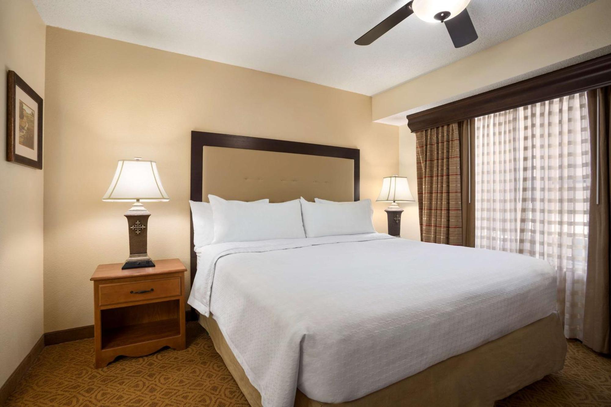 Homewood Suites By Hilton Dallas-Park Central Area Bagian luar foto