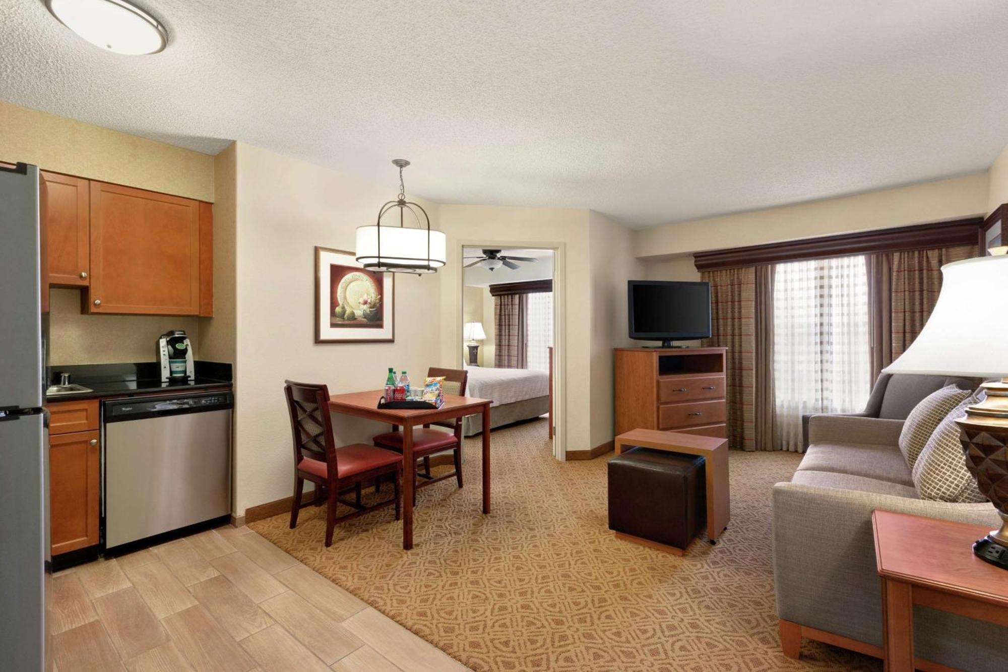 Homewood Suites By Hilton Dallas-Park Central Area Bagian luar foto